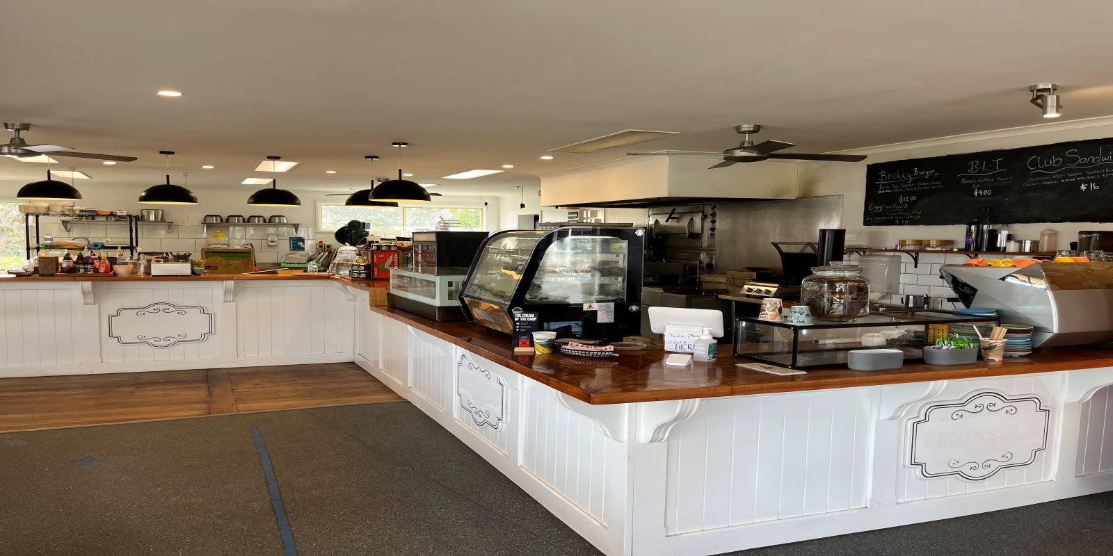 Takeaway or dine in food option located in Nubeena offering hamburgers and fish and chips